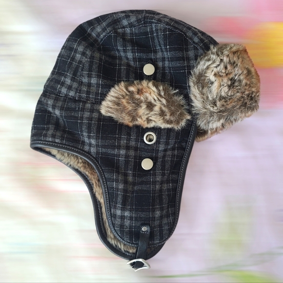 Ben Sherman Wool Blend Faux Fur Winter Plaid Trapper Bomper Aviator Hat - Picture 2 of 7